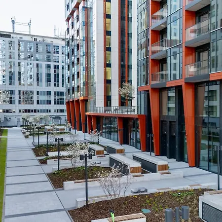 Towarowa Towers Skyline Daire *