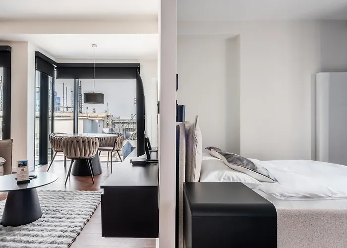 Towarowa Towers Skyline Daire *