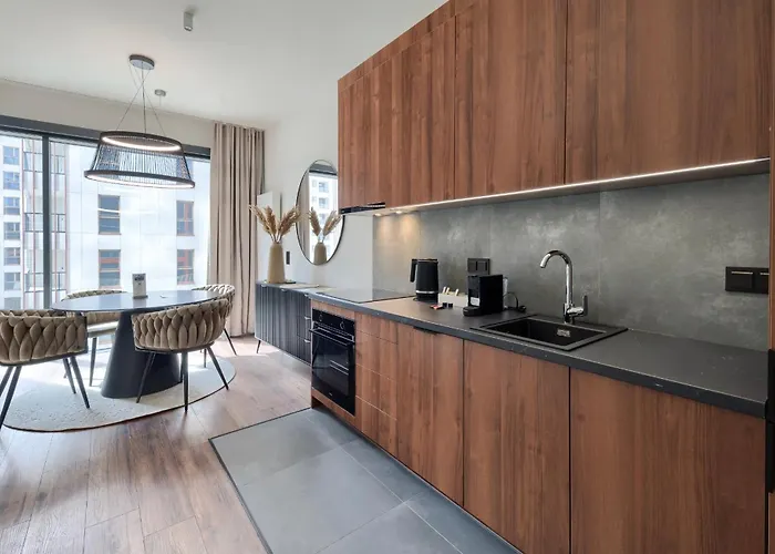 Towarowa Towers Skyline * Warschau