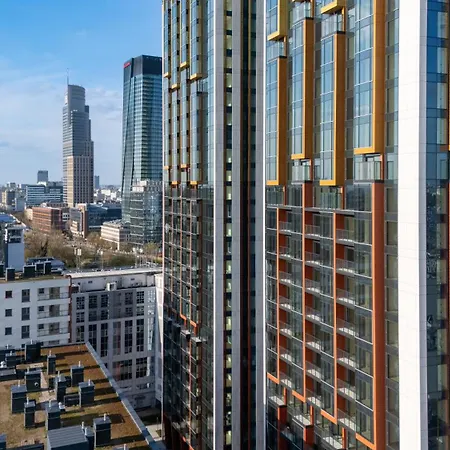 아파트 Towarowa Towers Skyline 바르샤바